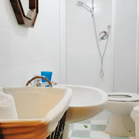 Spacious In Lisciano Niccone With Mountain View Apartamento *