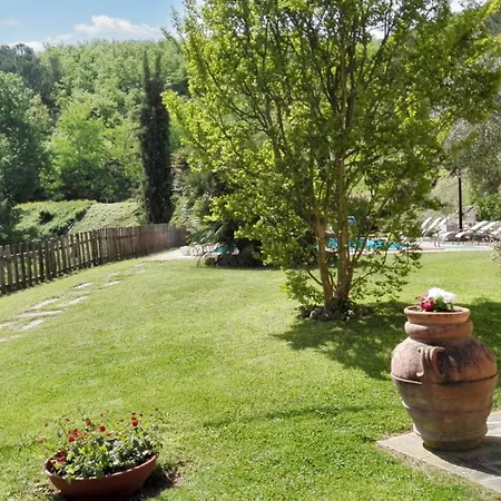 Apartamento Spacious In Lisciano Niccone With Mountain View *