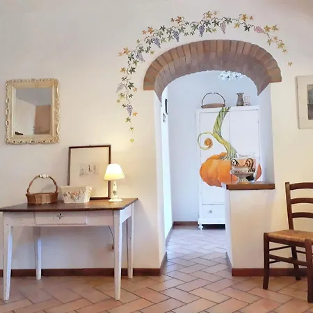 Spacious In Lisciano Niccone With Mountain View Apartamento *