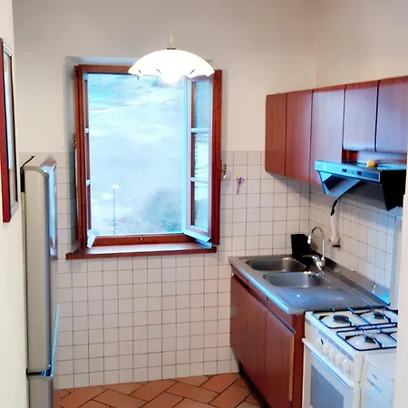 Apartamento Spacious In Lisciano Niccone With Mountain View *